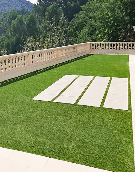 Terrasse et toit-terrasse en faux gazon