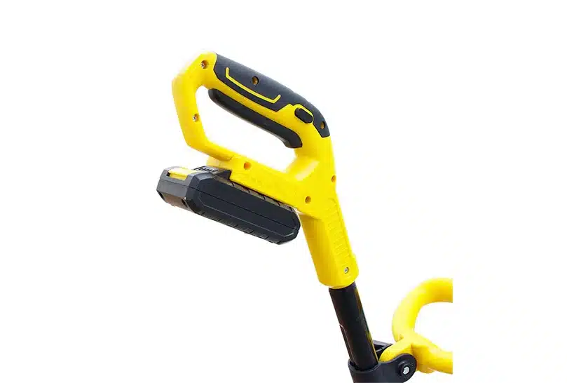 Batterie pour brosse de gazon synthétique électrique