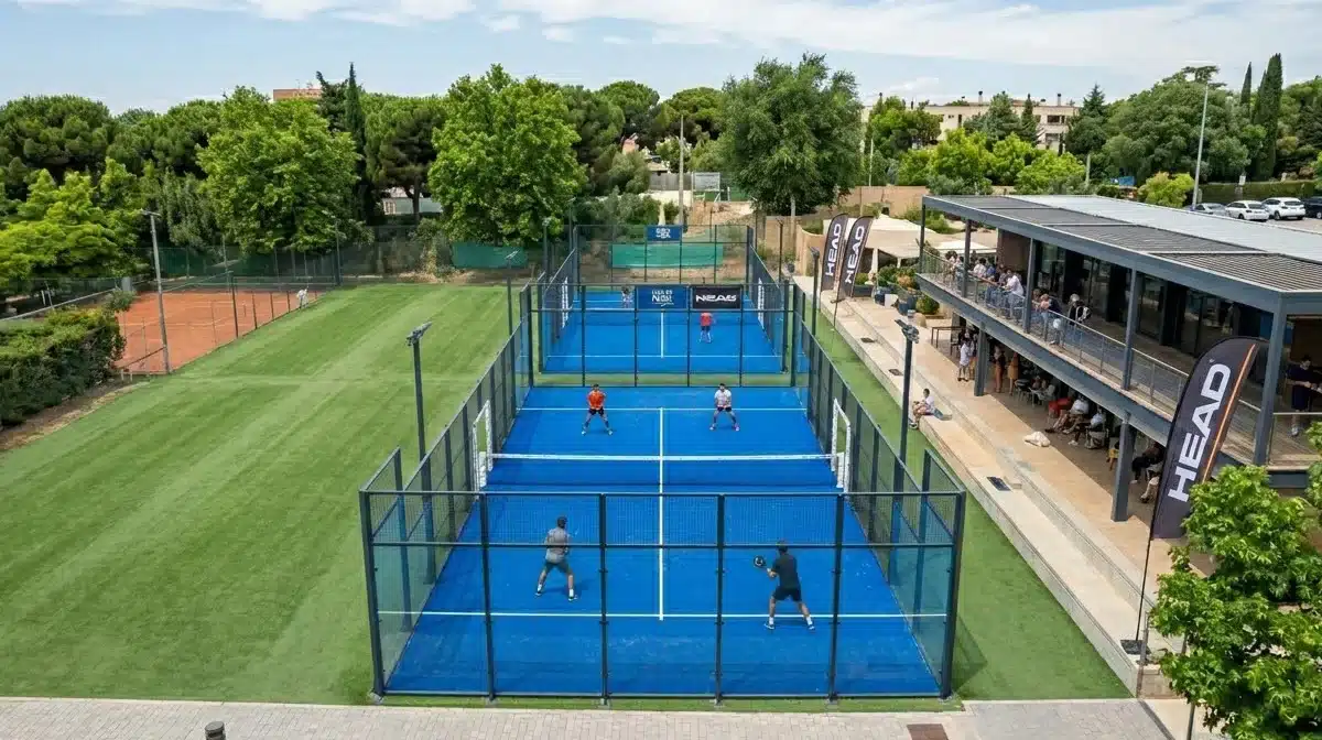 Achat kit complet gazon synthétique pour padel + accessoires de pose